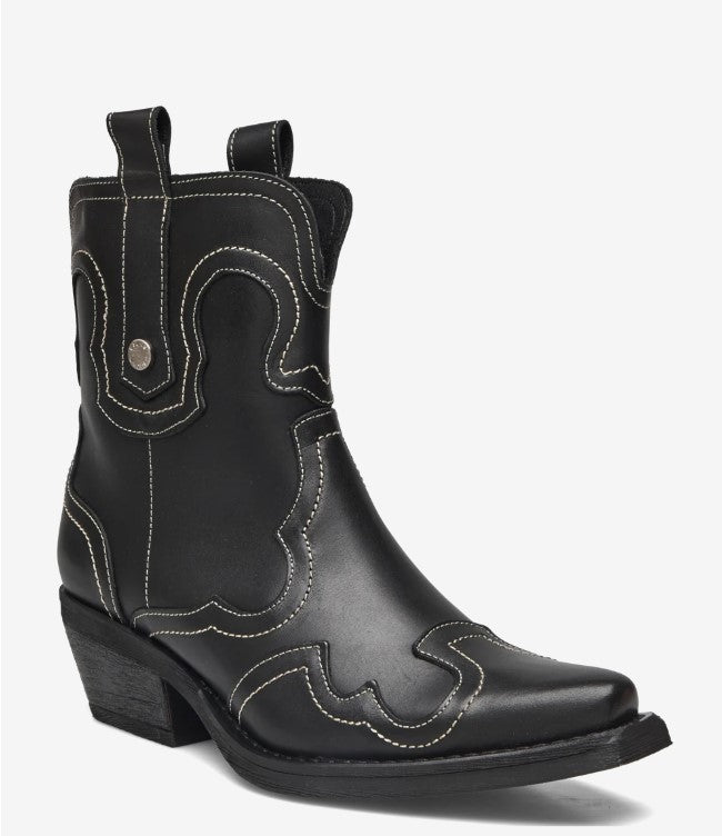 WAYNOA BLACK LEATHER- Hover Image