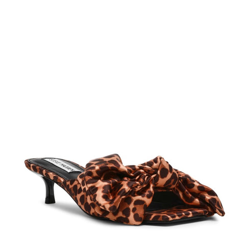 Steve Madden KIT HEELED LEOPARD SATIN Calzado ESENCIALES DE PRIMAVERA
